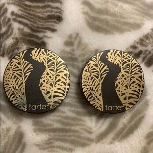 Two Tarte amazonian clay finishing powder
